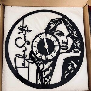 💜 New! Taylor Swift Real Vinyl Record Die-Cut 11.8 X 11.8 Silent Wall Clock